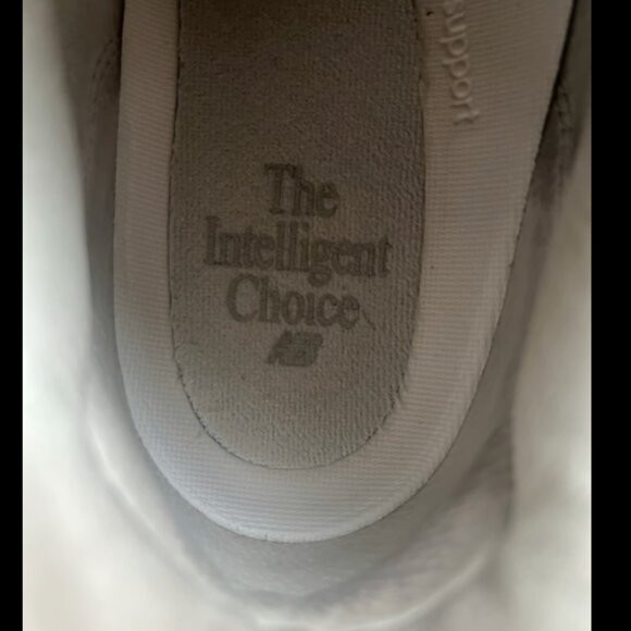 New Balance - Picture 3 of 5